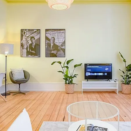 Διαμέρισμα Kulturdenkmal Am Gutenbergplatz! *