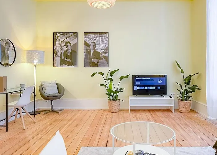 Διαμέρισμα Kulturdenkmal Am Gutenbergplatz! *